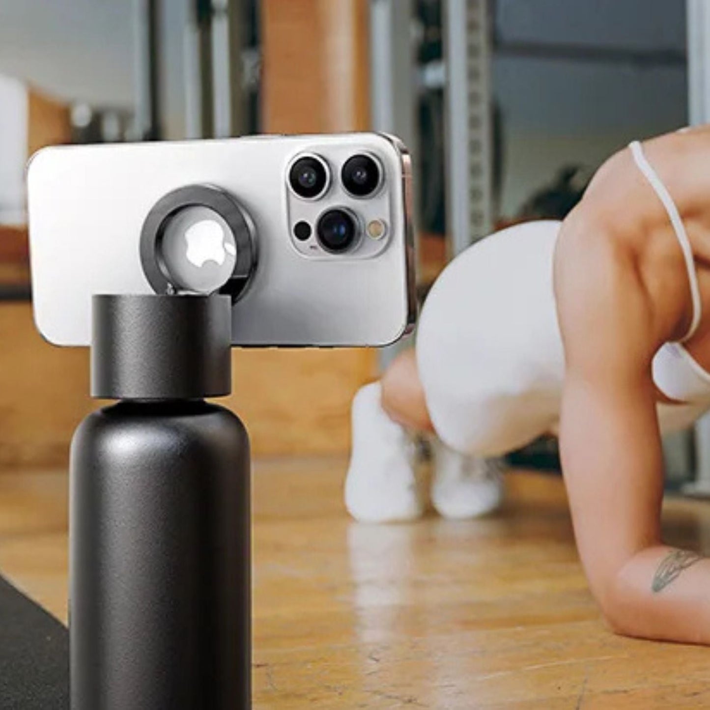 Magnetic Lid Hydration Bottle Holder