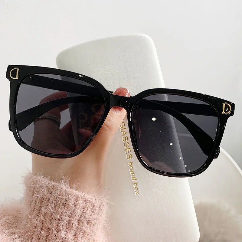 Chic Vintage Square Sunglasses for Women